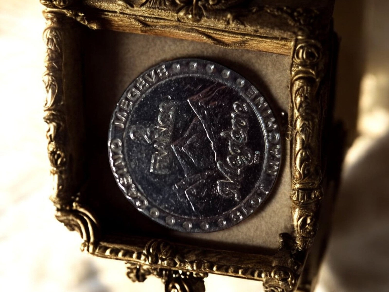 Jeton casino vintage métal Megève 5 francs – Jeton de collection France