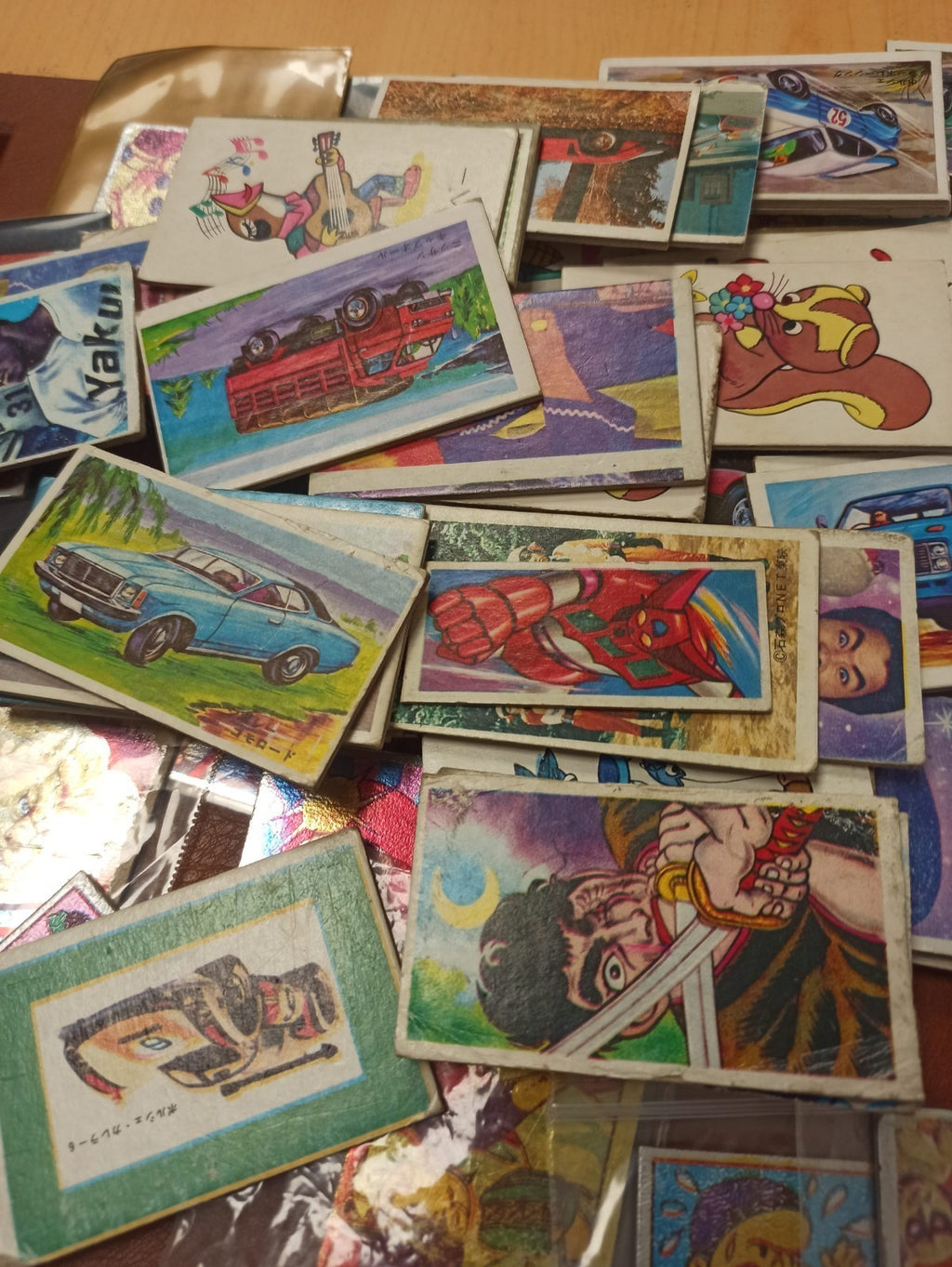 Lot Menko vintage Japon cartes illustrées foils, anime manga rétro