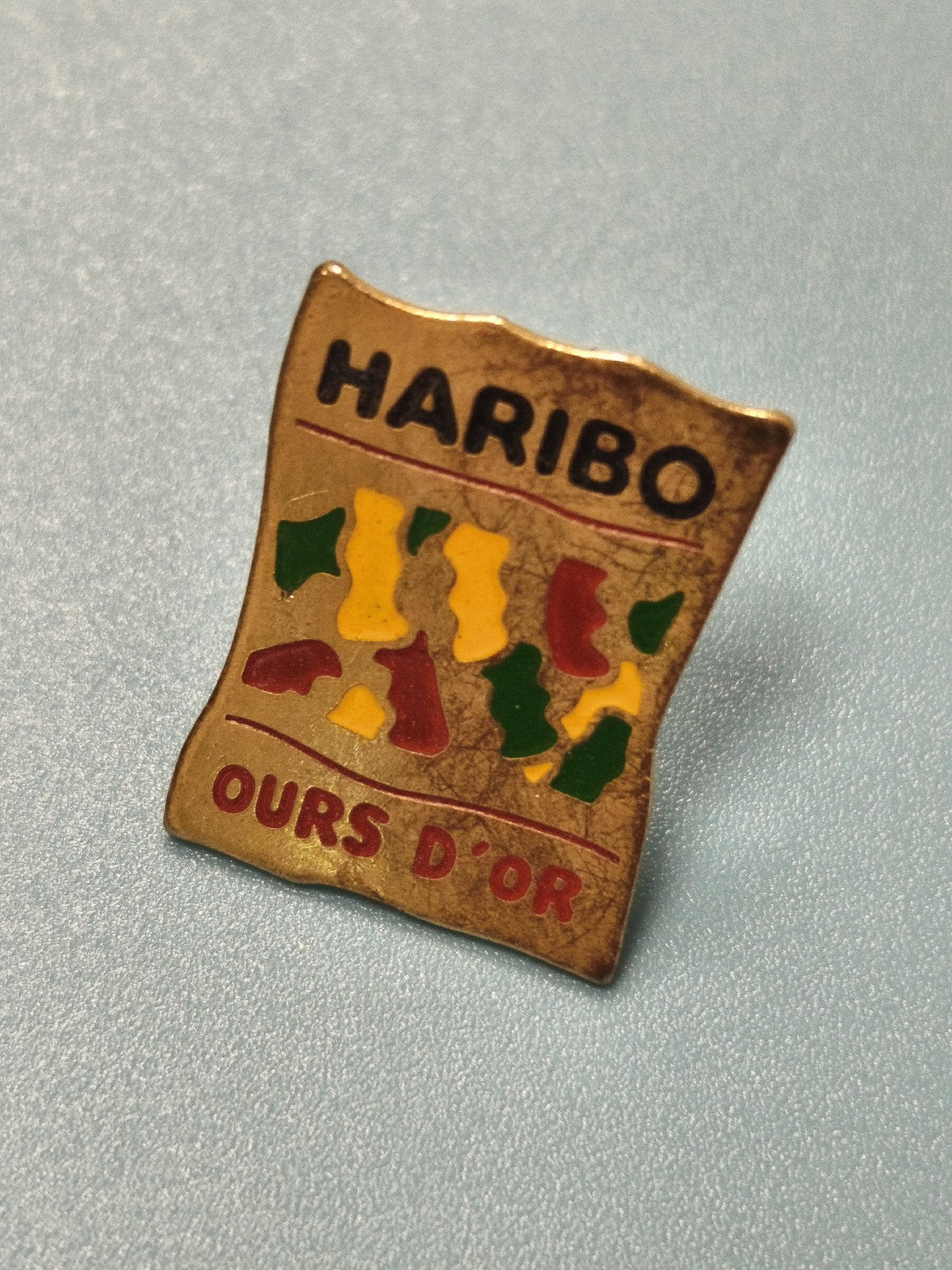 Pin's vintage Haribo Ours d'Or ancien, émaillé, collection publicitaire