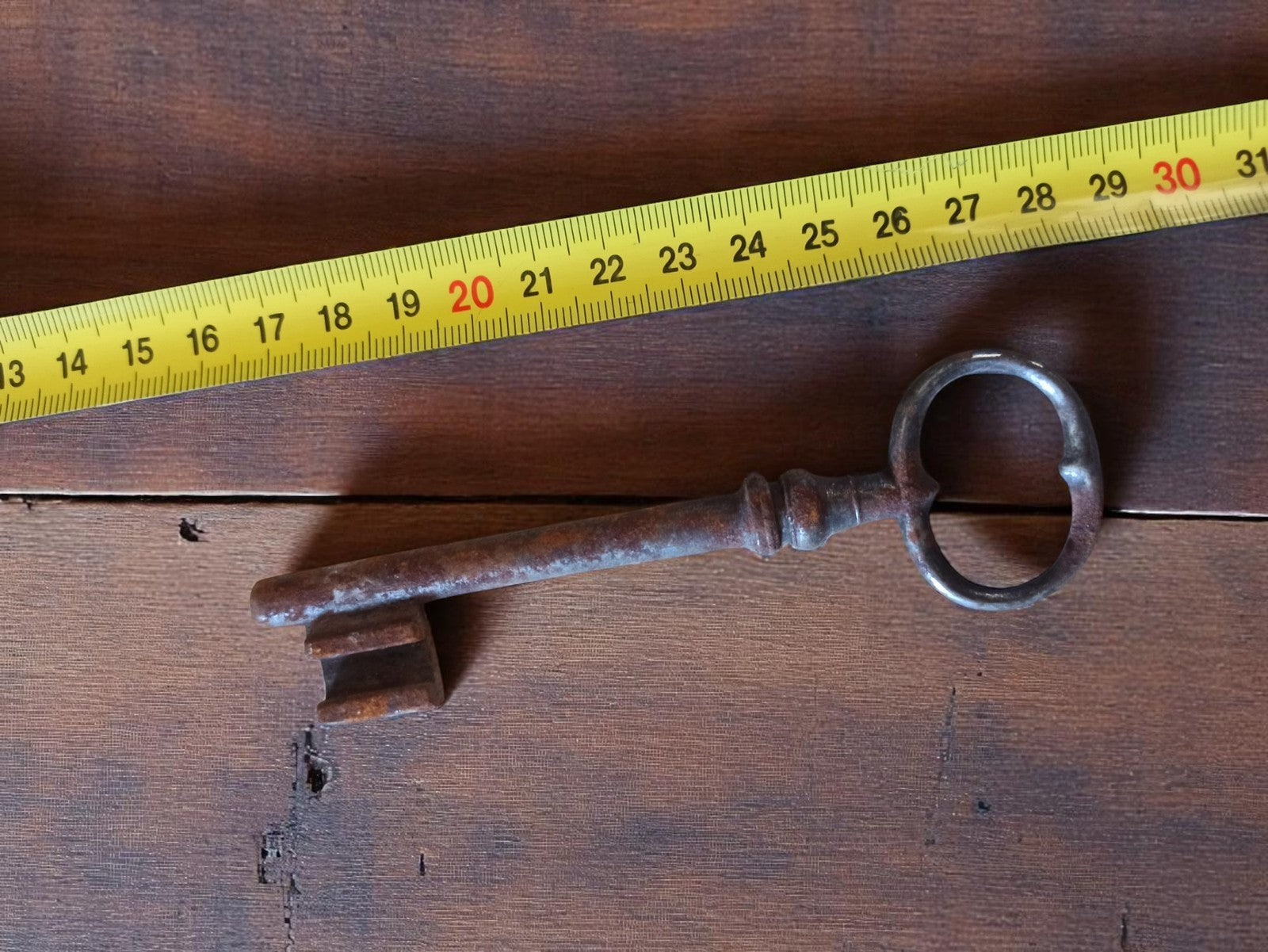 Clé ancienne en fer forgé 13 cm, vintage déco manoir château porte rustique