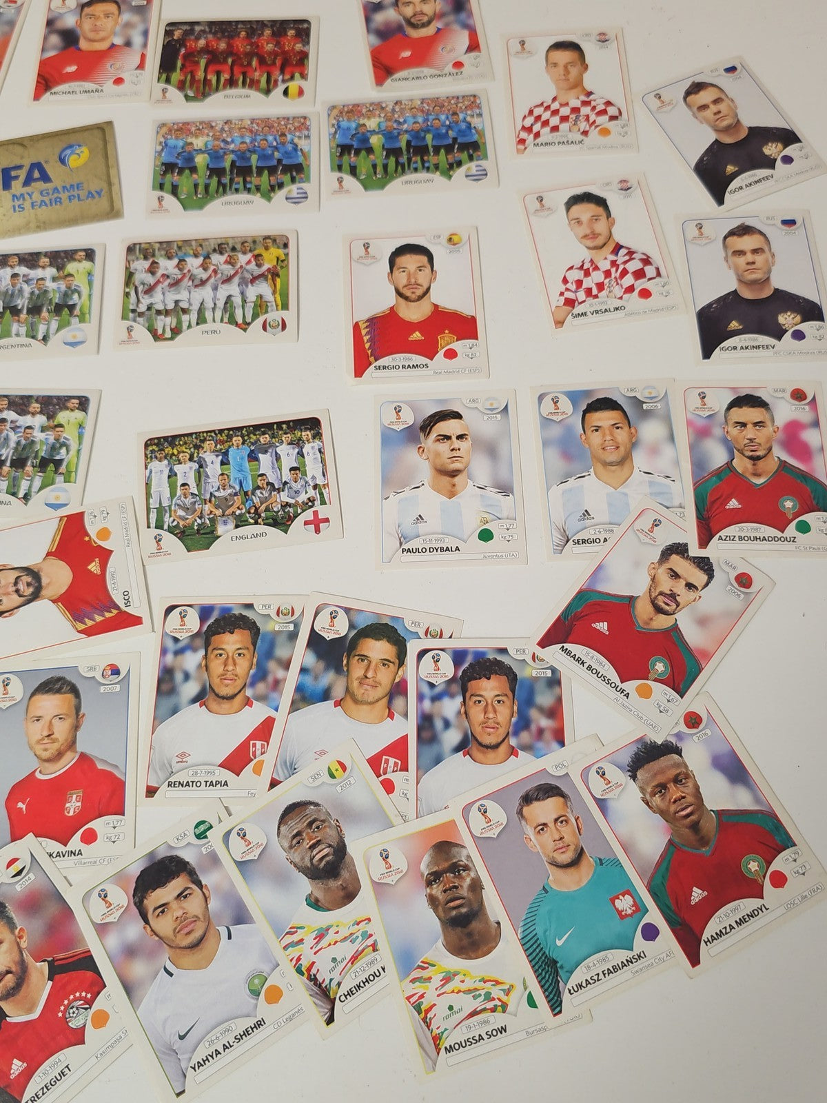Gros lot de cartes football divers modèles pack cartes foot occasion à saisir