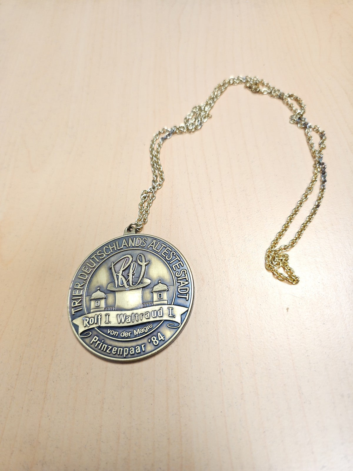 Vintage médaille ancienne Jahre Augusta Treverorum collection numismatique rare