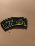 Écusson brodé AIRBORNE GIRLS CLUB KID HEROES ancien patch vintage