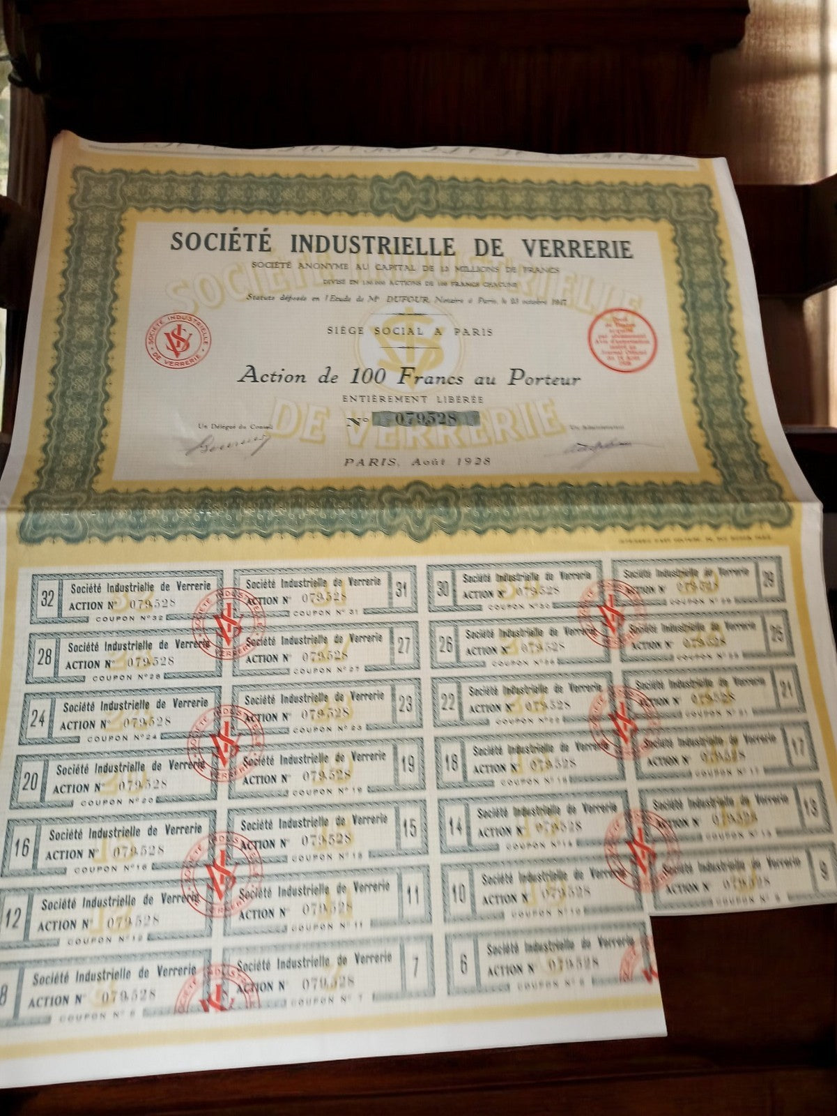 Action au porteur 100 Francs 1928 Société Industrielle de Verrerie ancien titre