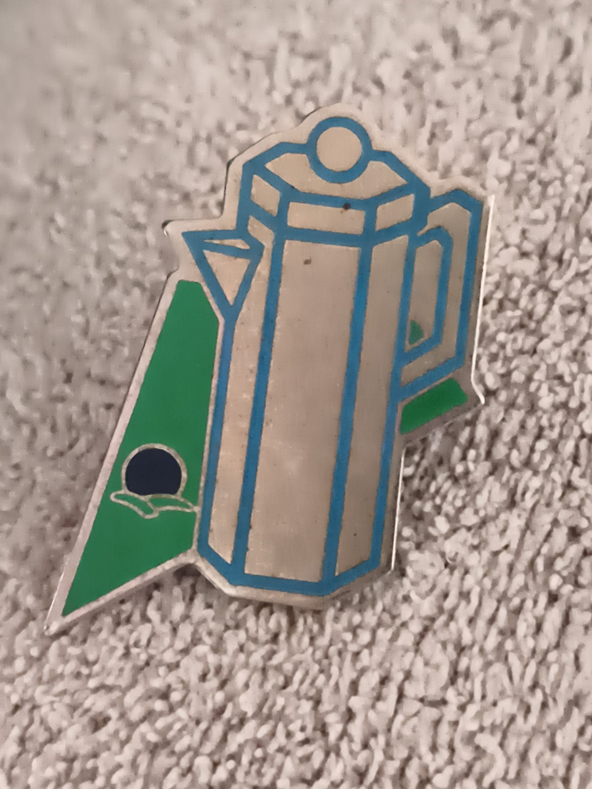 Pin's vintage cafetière design bleu vert badge émaillé ancien (Ref 10)