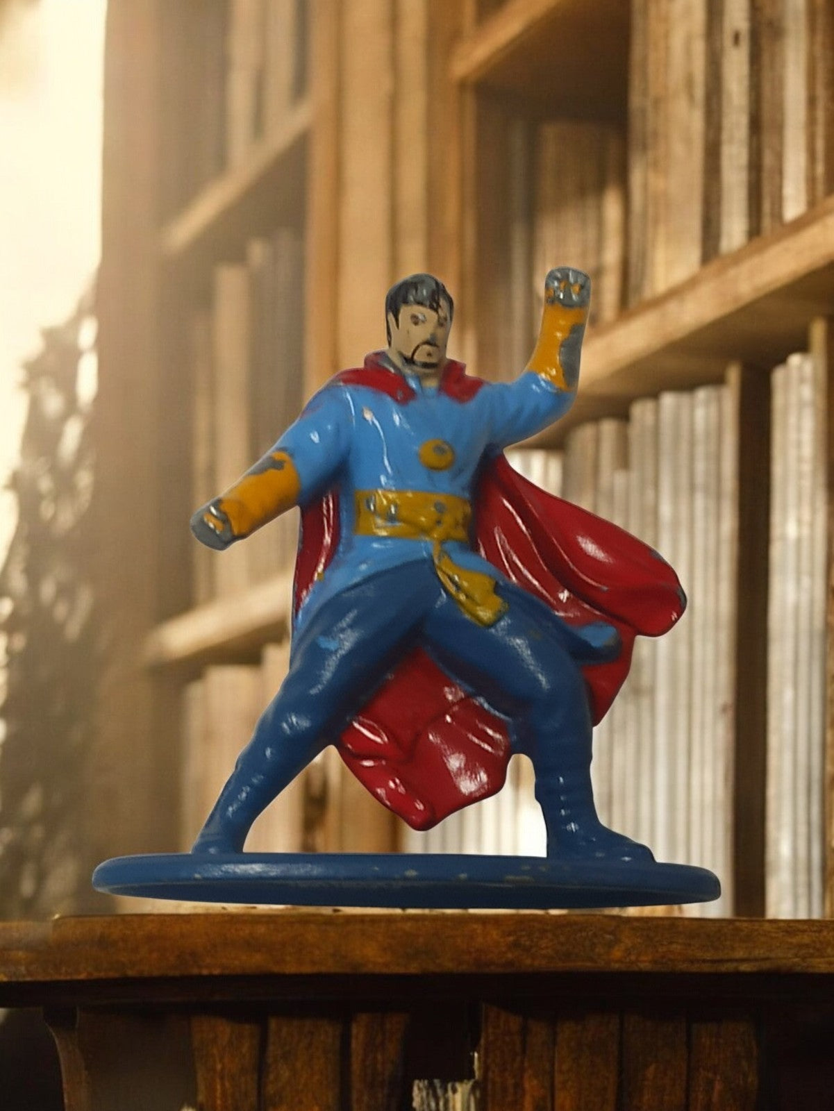Figurine métal vintage Marvel Dr Strange bleu rouge ancien super-héros d'occasio