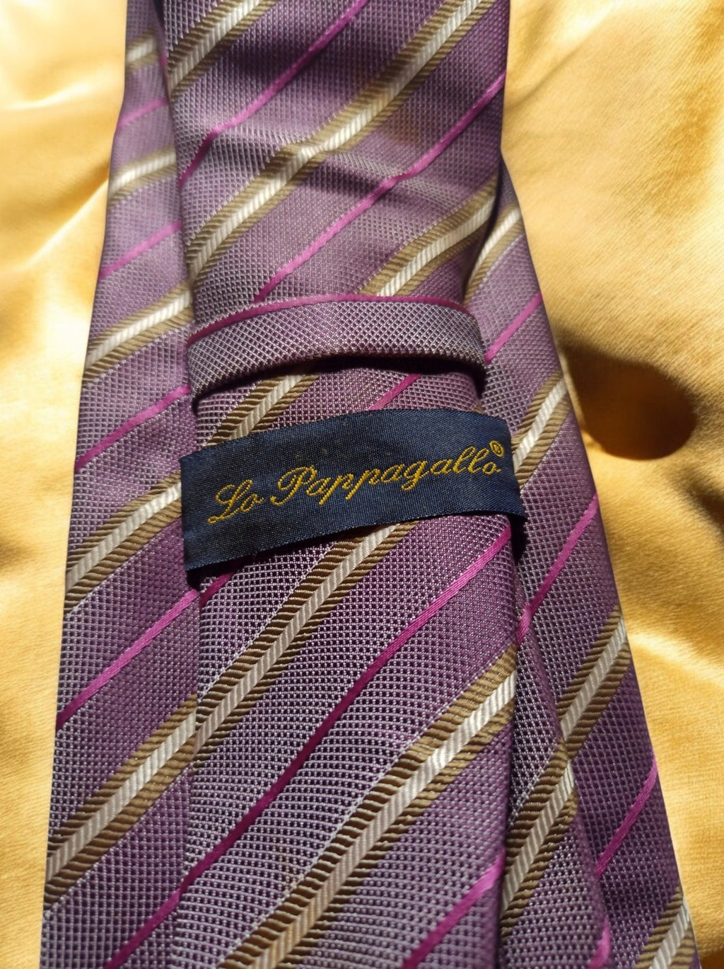 Cravate vintage Pappagallo rayée violet or rétro élégant homme accessoire