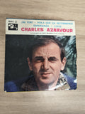 Vinyle 45 tours Charles Aznavour J'ai tort Voila que ça recommence pochette phot