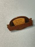 Vintage pin's Cleveland montre publicitaire ancien, badge collection ref 10