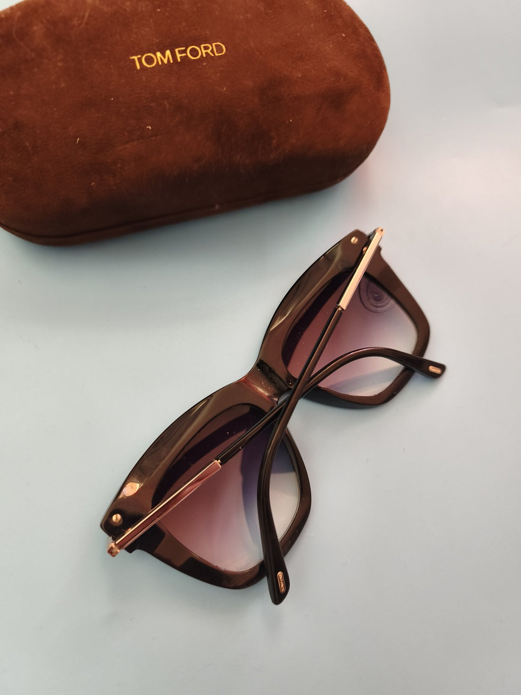 Lunettes de soleil Tom Ford Dasha TF 822 avec étui d'origine, accessoire élégant