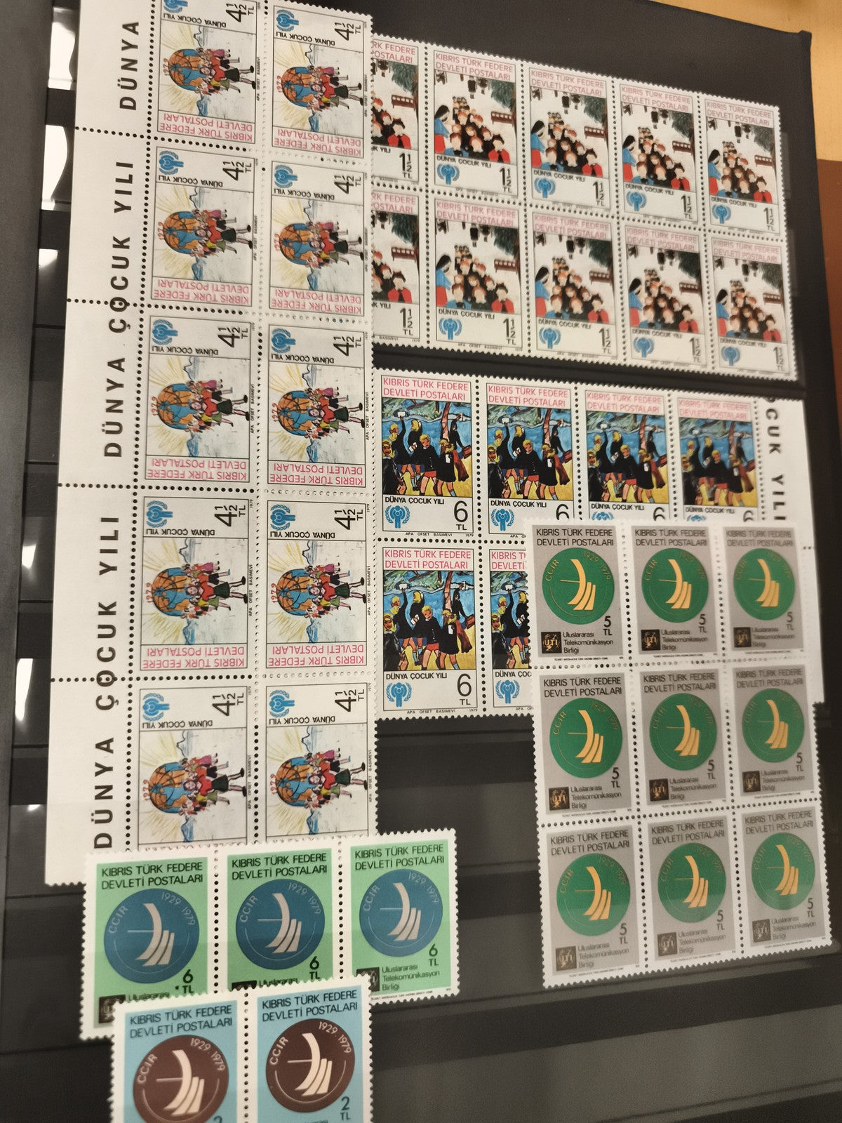 Timbres Kıbrıs Türk Feder Devleti Postaları blocs ONU Enfance et Sport