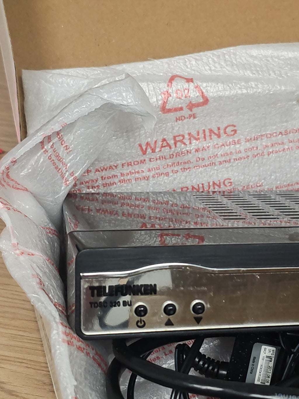 Telefunken TDSC 320 BU TNT SAT non testée sans télécommande