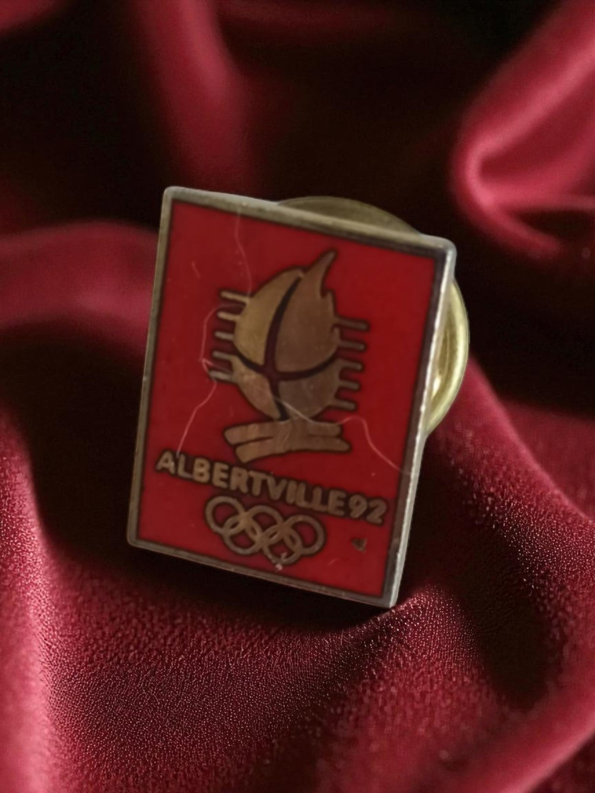 Pin's ancien Albertville 92 Jeux Olympiques vintage rétro logo rare