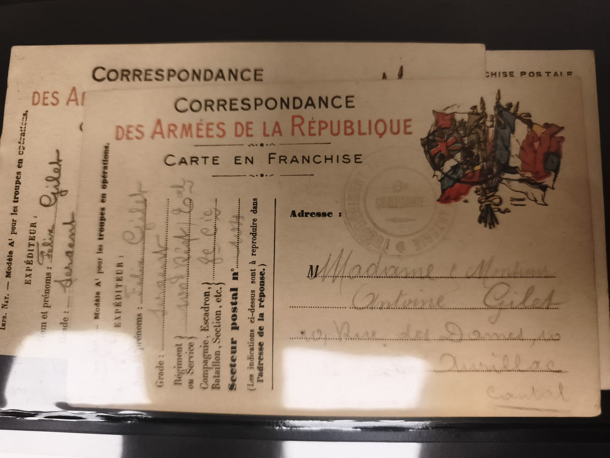Carte postale militaire Armées République, correspondance franchise, décor drape