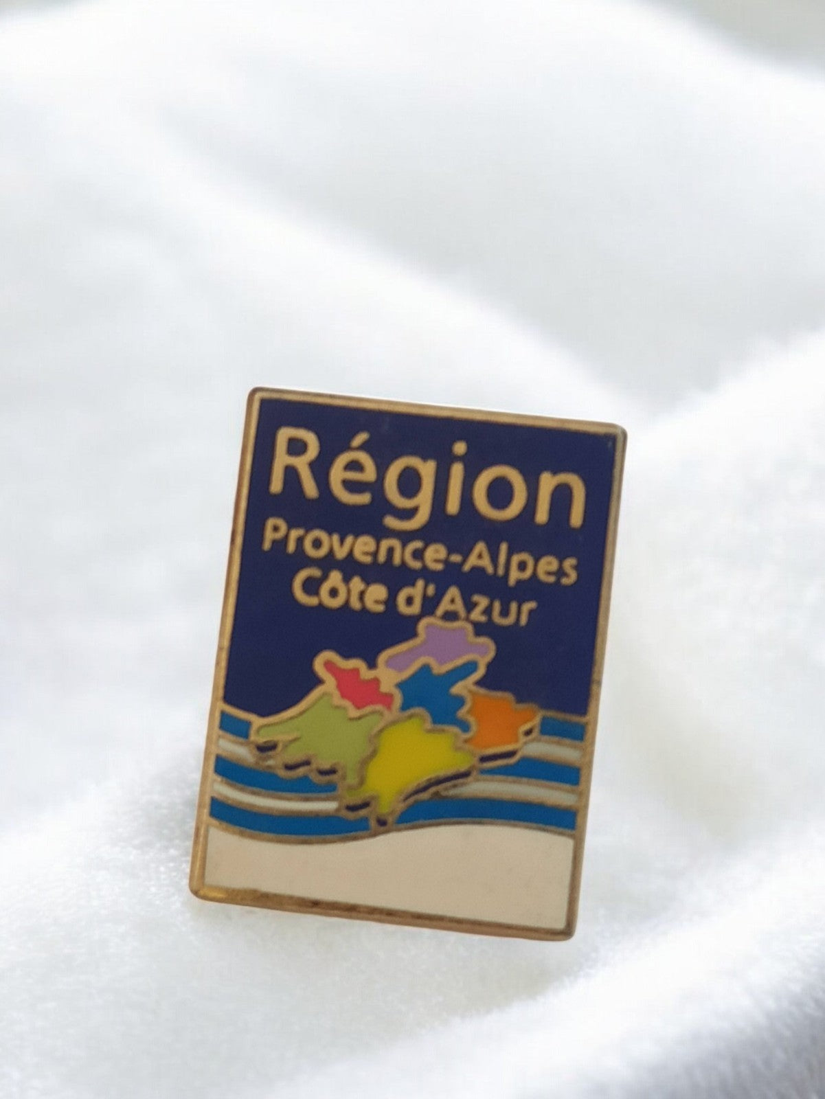 Pin's vintage Région PACA émaillé badge rétro Provence-Alpes Côte d?Azur
