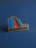 Pin's vintage livres Le Club où il fait bon lire badge lecteur rétro ancien