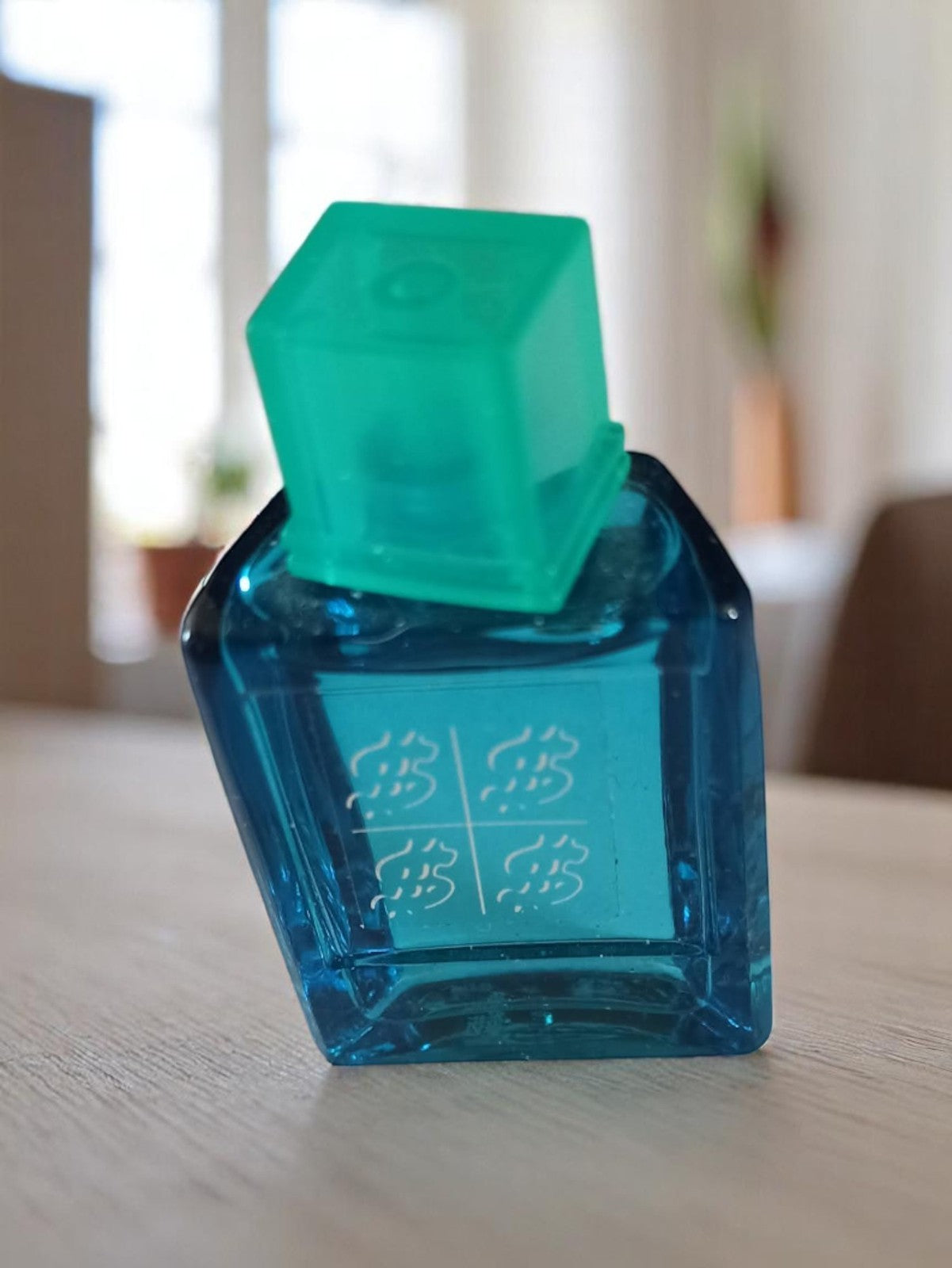 Miniature parfum vintage flacon bleu rétro, bouchon vert, ancien collector