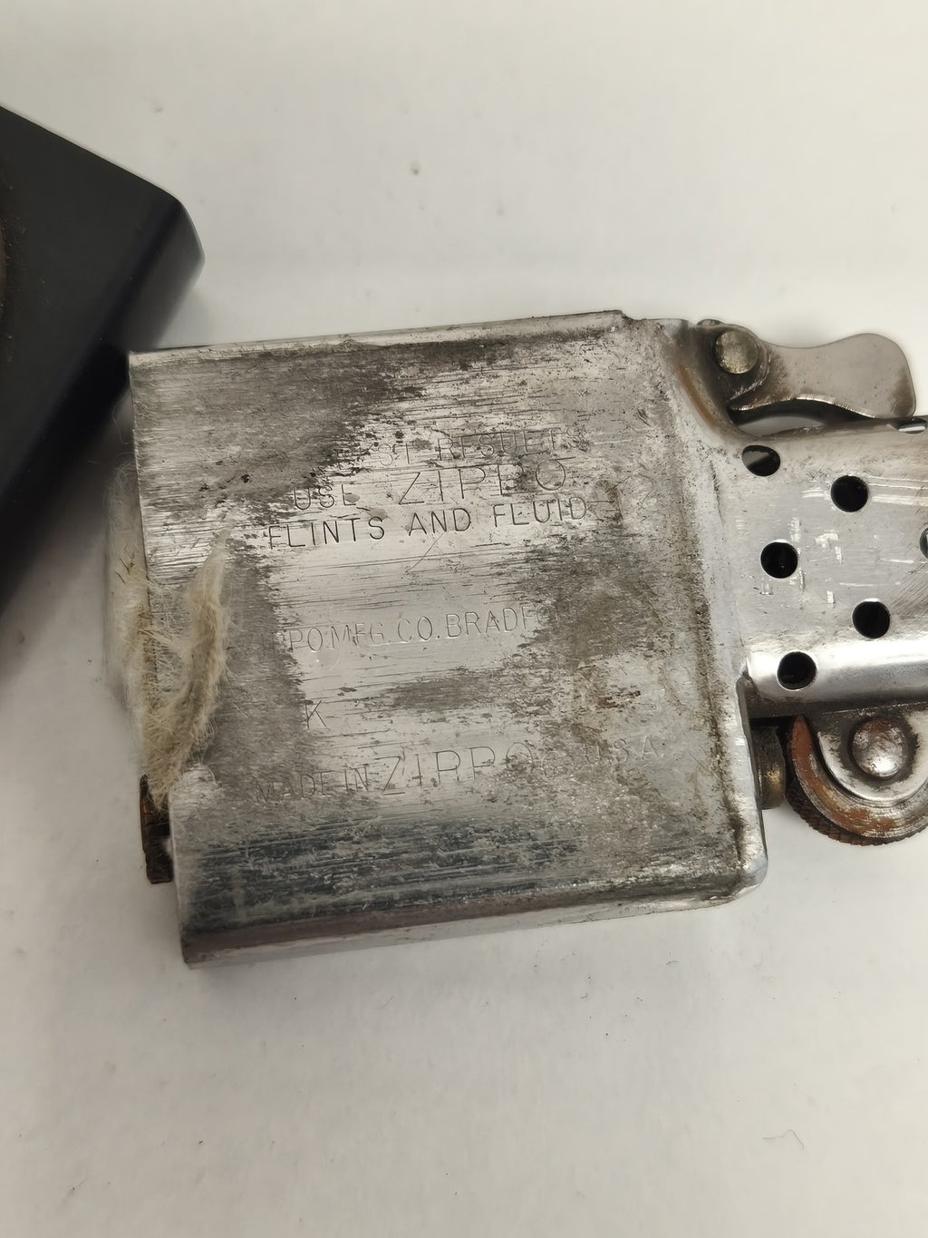 Briquet Zippo vintage Harley Davidson Panhead noir à restaurer