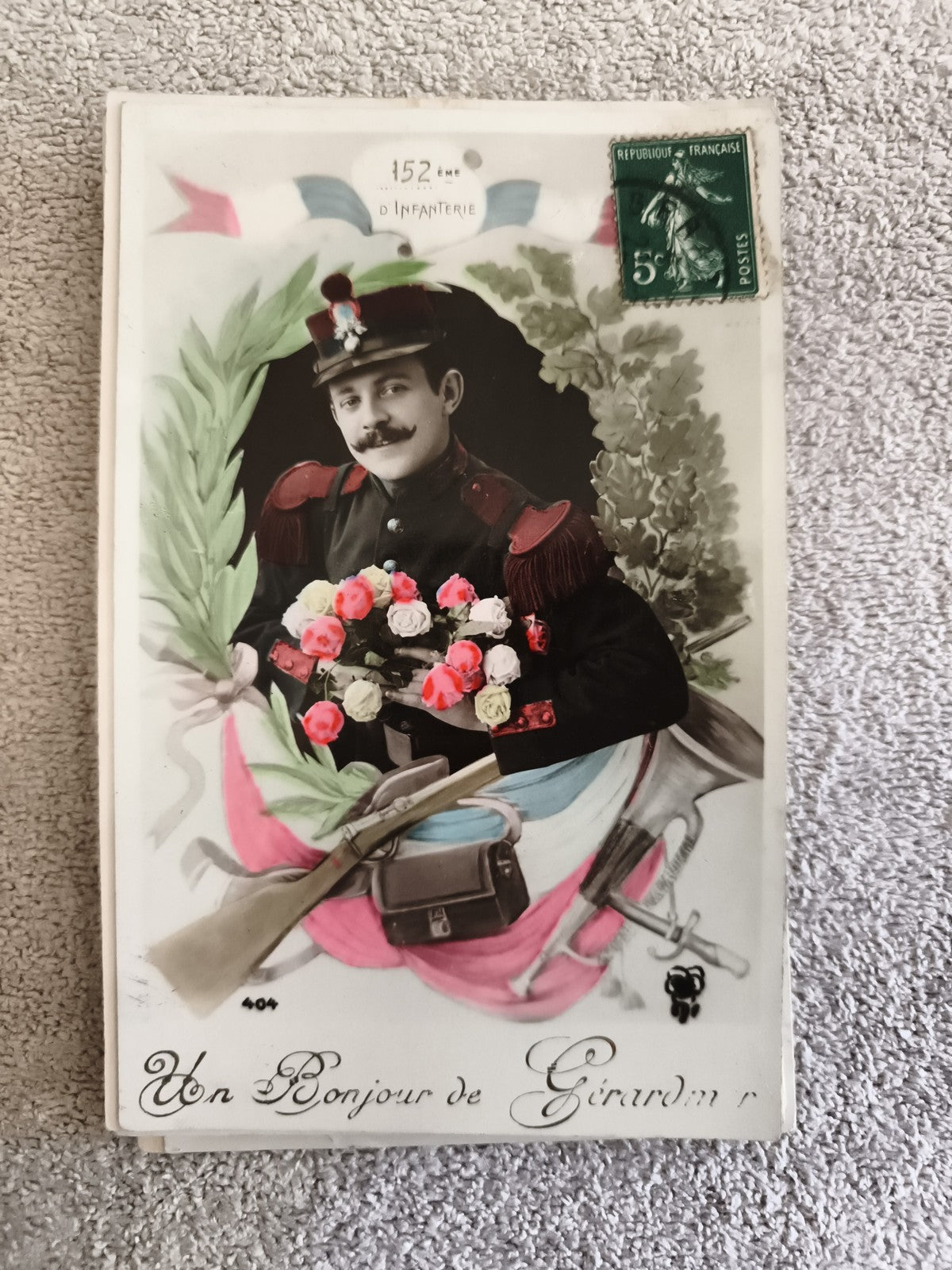 CPA militaire 152e Infanterie soldat uniforme bouquet Girardim France