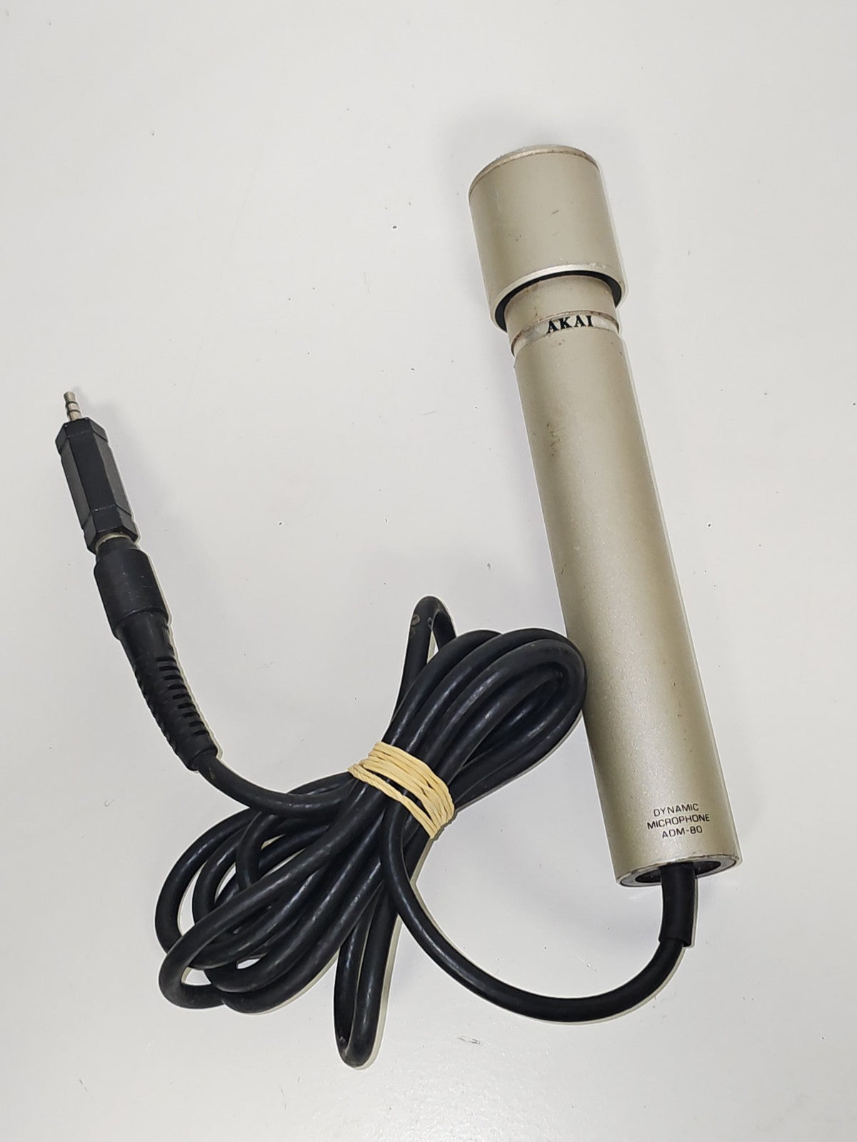 Microphone dynamique ADM-80 vintage ancien rare rétro pour collection audio