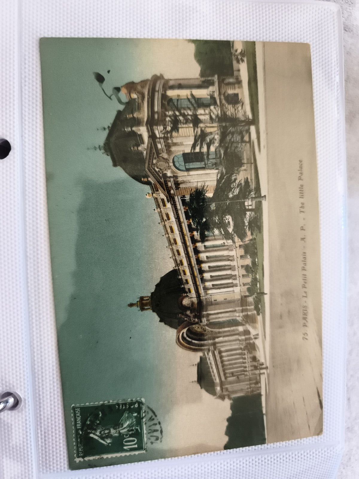 CPA Paris Petit Palais carte postale illustrée timbre 10c architecture