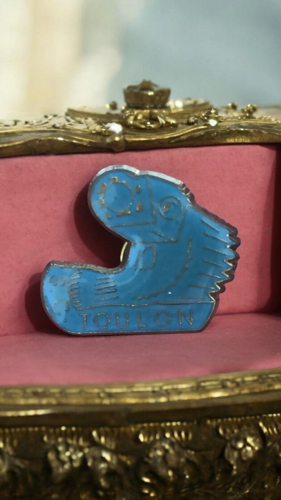 Pin's vintage SC Toulon bleu émaillé football, badge ancien rare
