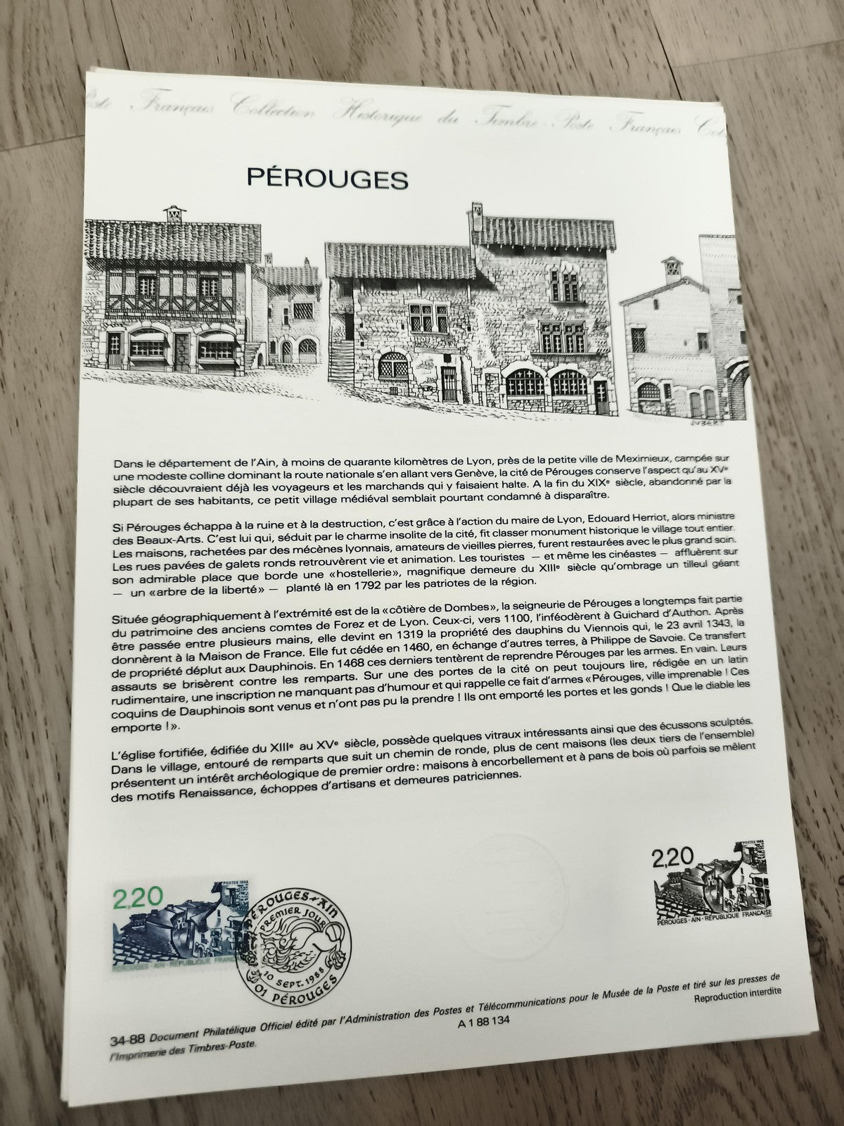 Document philatélique PÉROUGES oblitéré 2,20 F Timbres Poste France