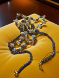 Collier vintage hématite perles grises et blanches rétro ancien