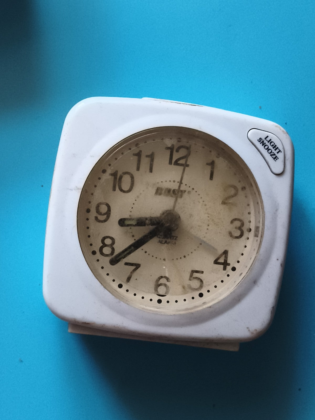 Réveil ancien blanc Bigt quartz, alarme snooze vintage rétro