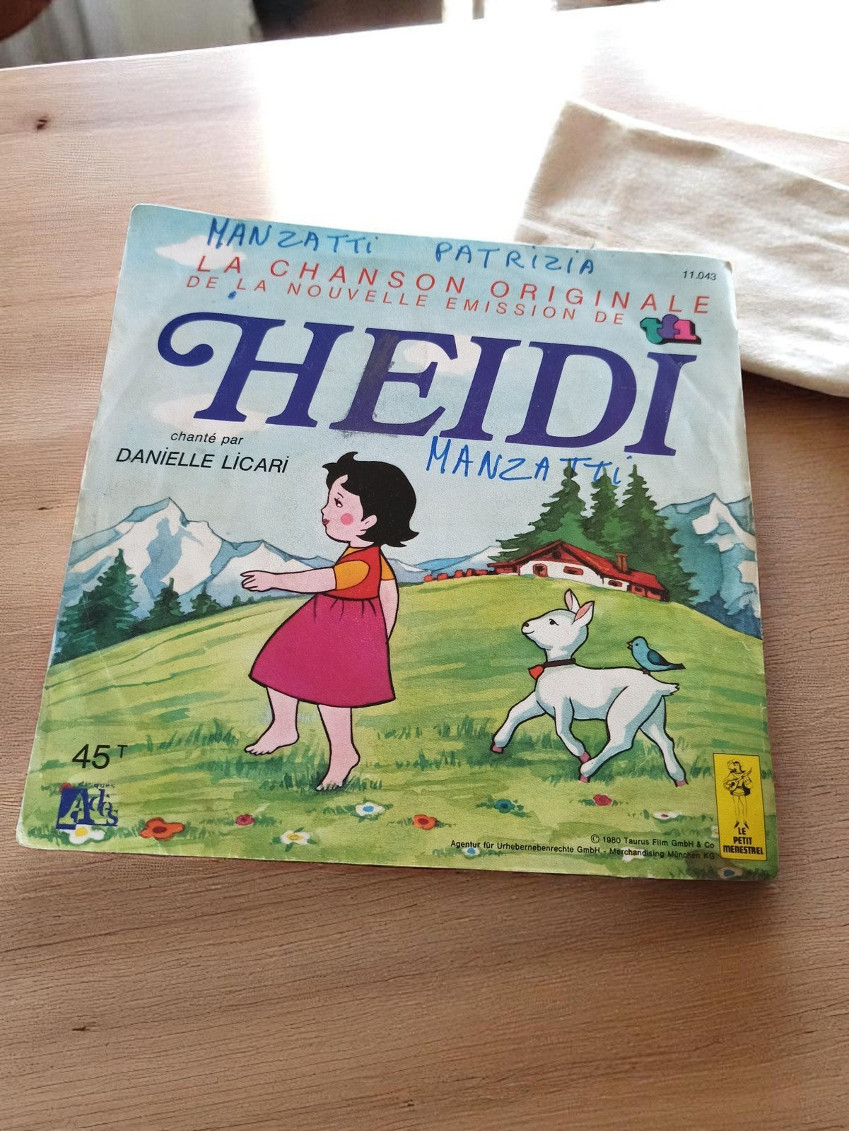 Vinyle 45T Heidi vintage 1980, Danielle Licari, Le Petit Ménestrel, pochette ill