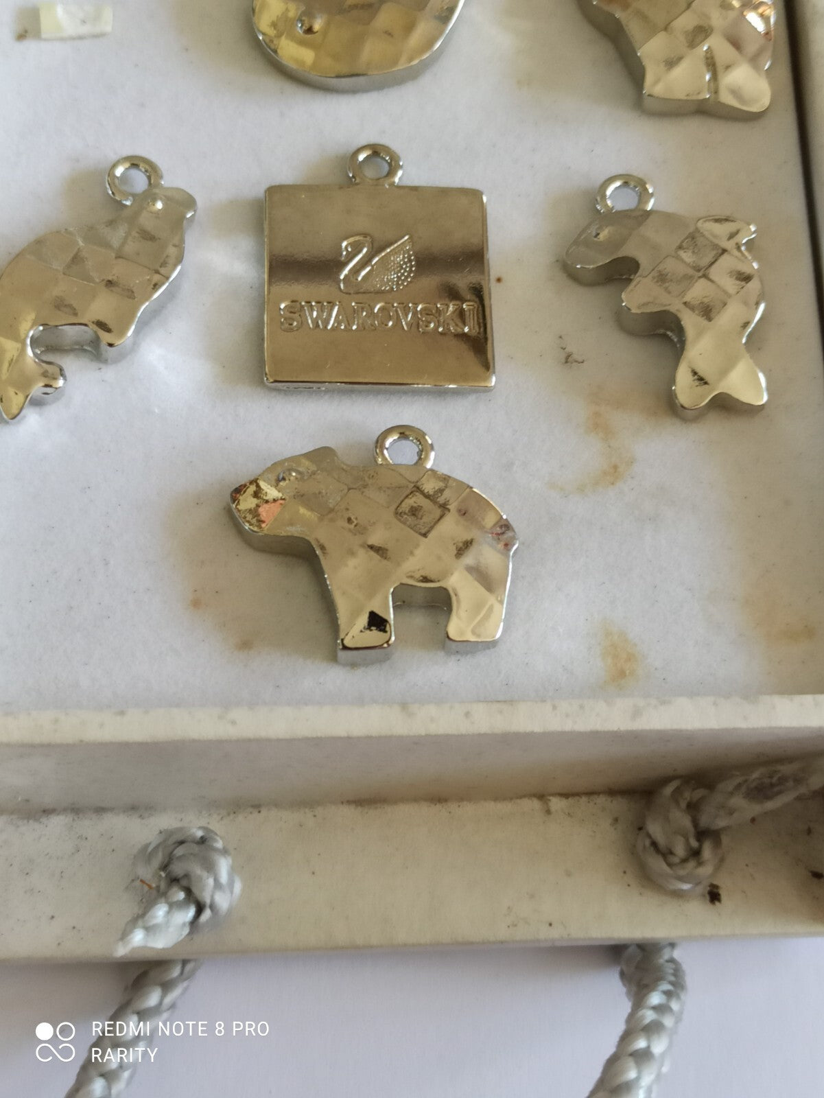 Coffret pendentifs métal Swarovski Lenôtre 2006 animaux, boîte d’origine