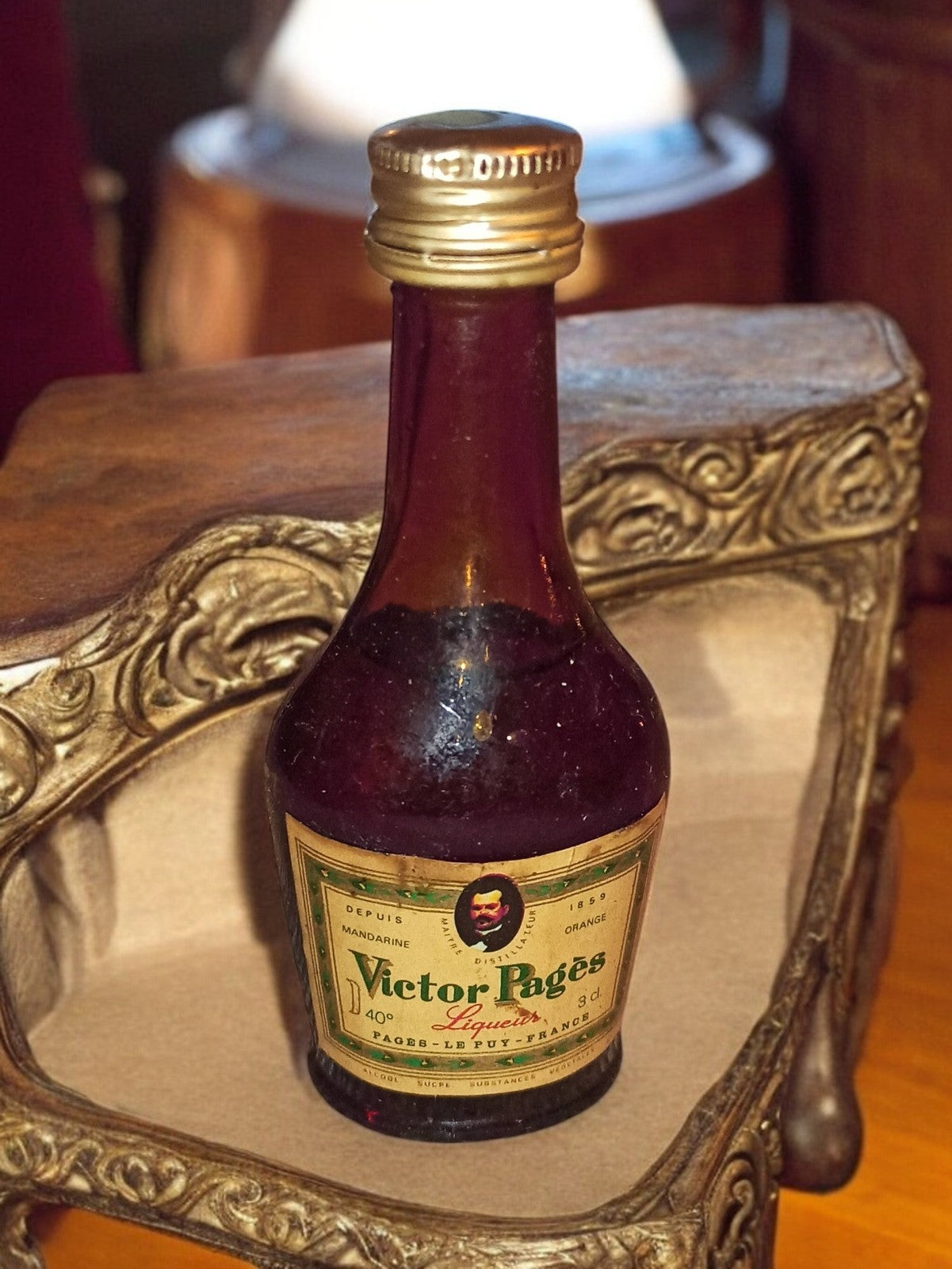 Mignonette liqueur Victor Pagès vintage, bouteille ancienne alcool, France