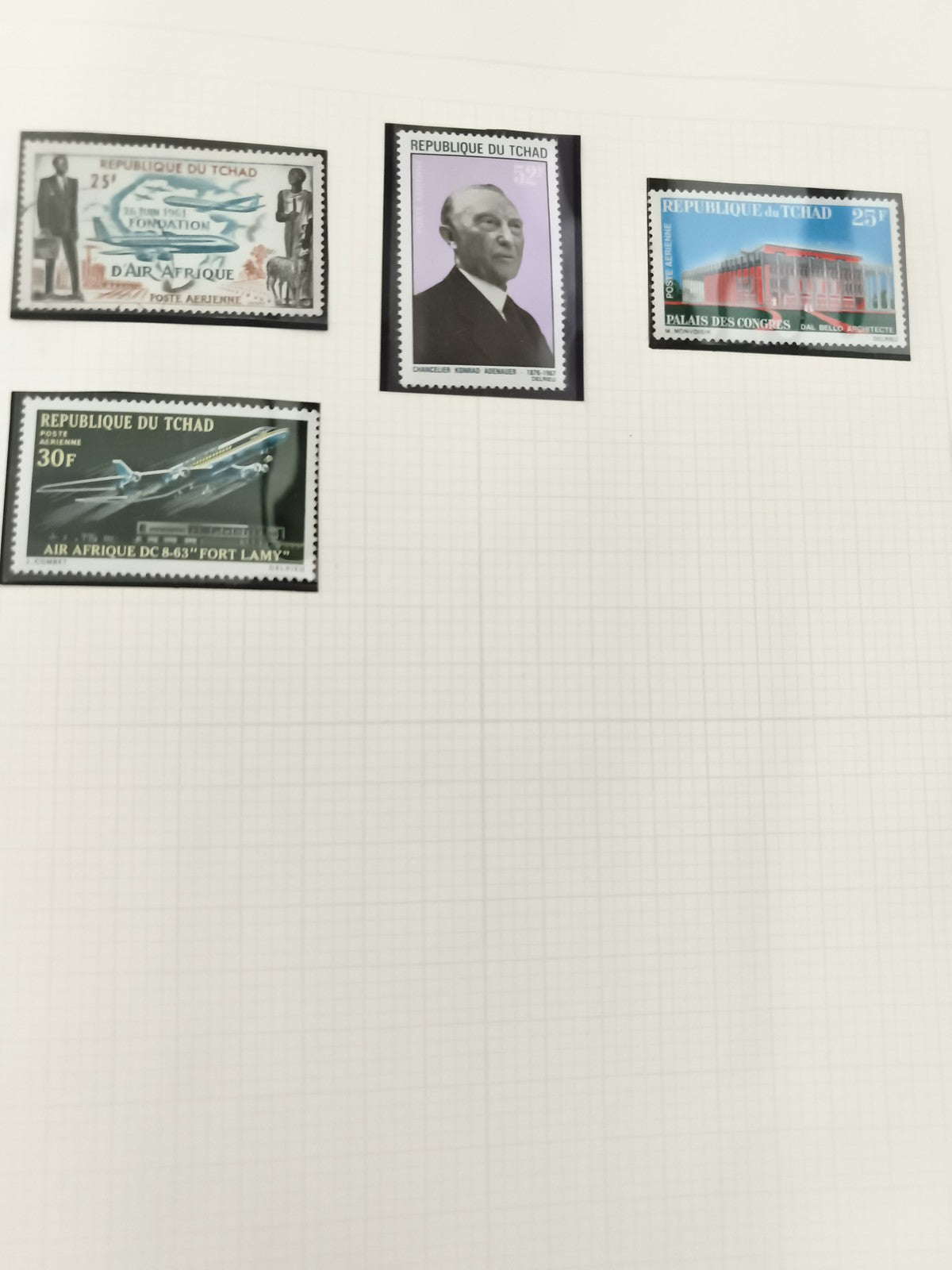Timbres République du Tchad lot x4 thématiques Air Afrique, portrait, architectu