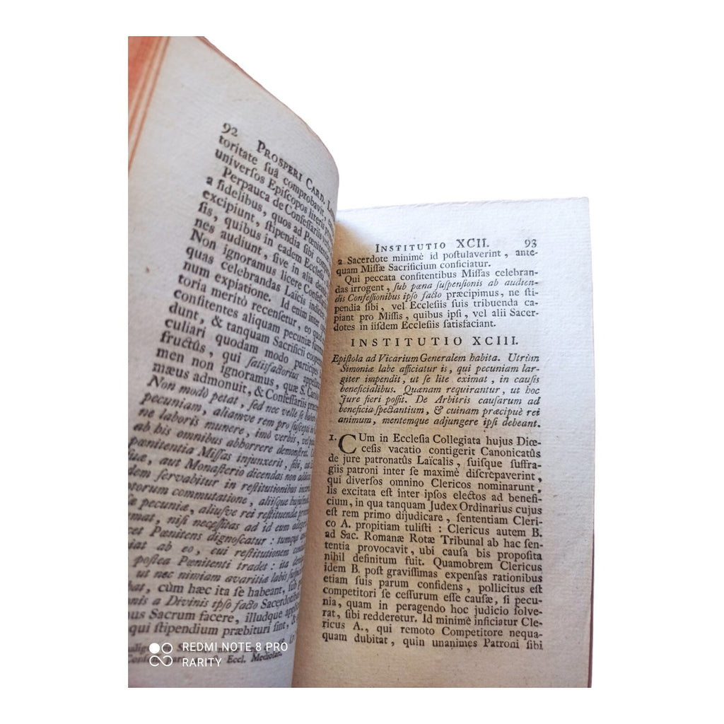Livre ancien 1762 Institutiones Ecclesiasticae Tome III reliure cuir usée