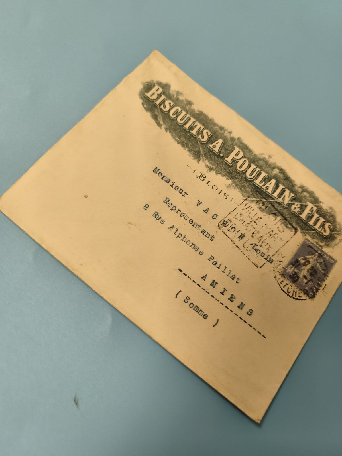 Ancienne enveloppe Biscuits Poulain & Fils avec timbre oblitéré pour collection