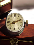 Montre mécanique Zentra ancienne à restaurer cadran doré vintage