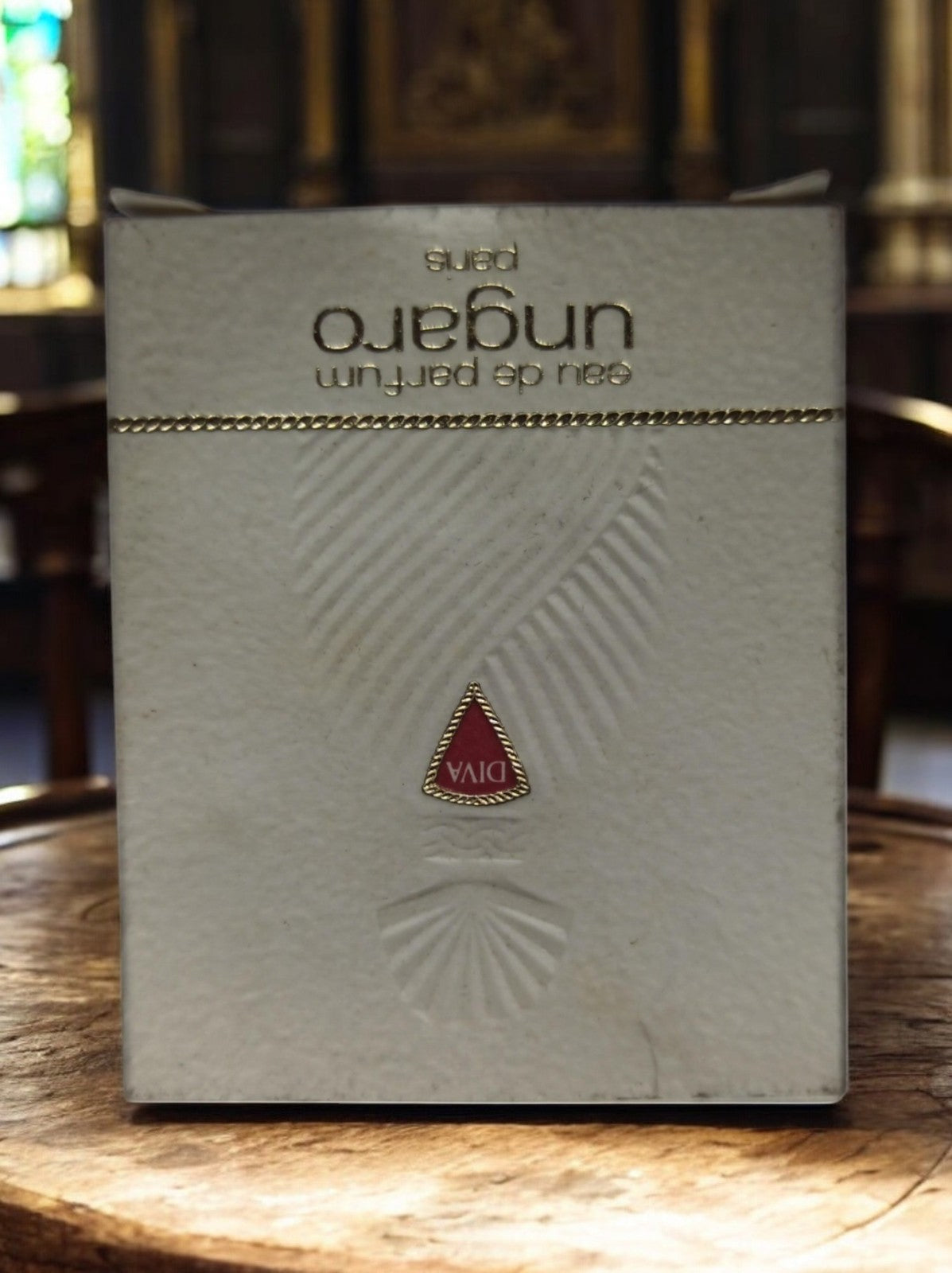 Miniature parfum vintage Diva Ungaro boîte blanche relief Années 80 rare