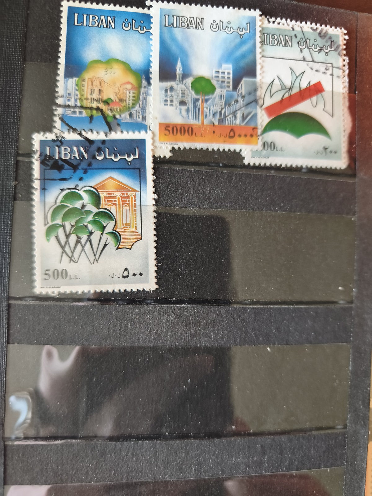 Lot anciens timbres Liban à trier ? motifs bâtiments et cèdres, collection vinta