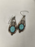 Paire de boucles d?oreilles vintage en argent ancien, bijou rétro collection