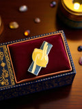 Pin's publicitaire vintage n?ud jaune bleu rétro, rare badge émaillé