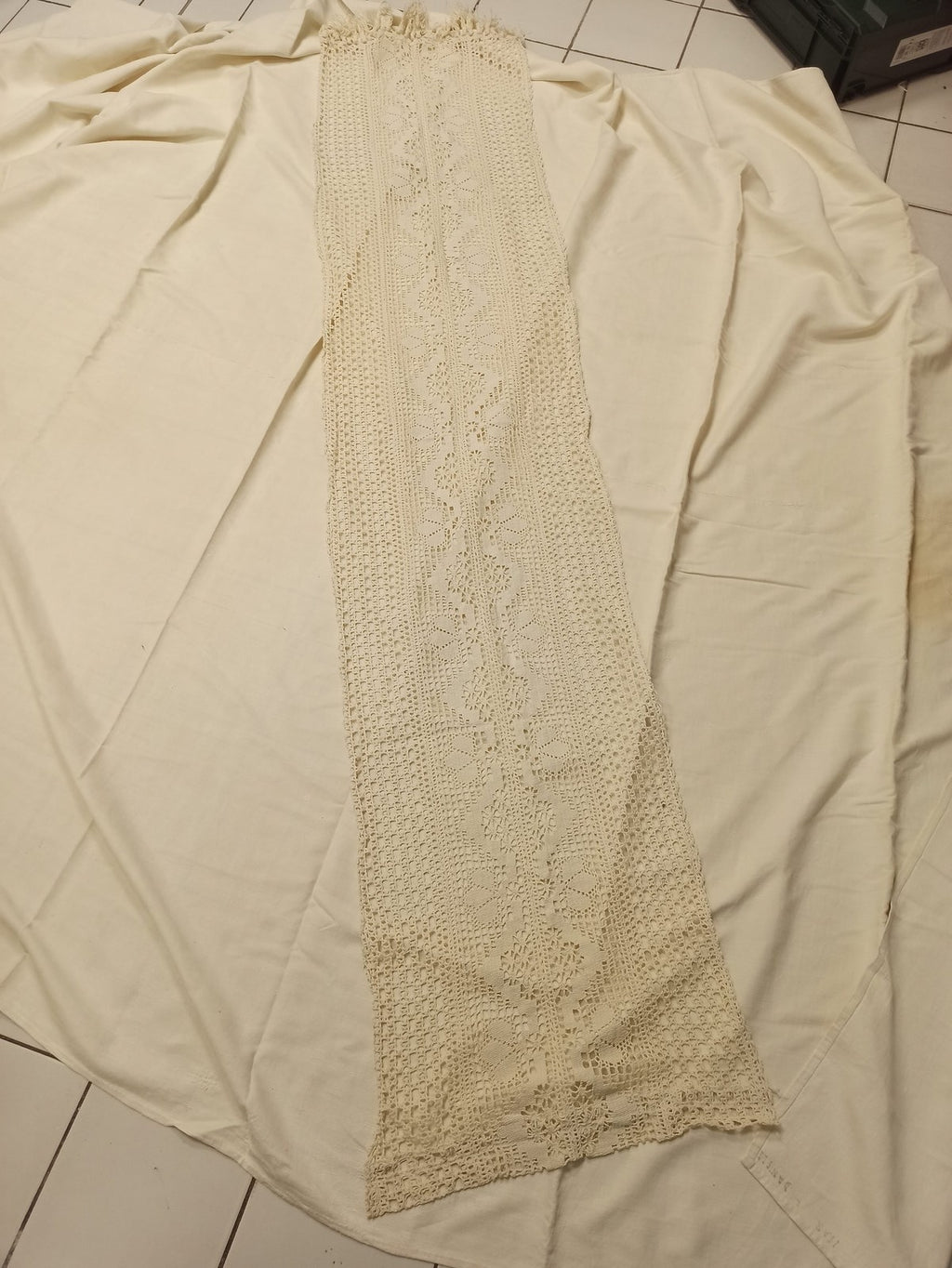 Rare set linge de table ancien brodé dentelle crochet vintage XIXe déco rétro