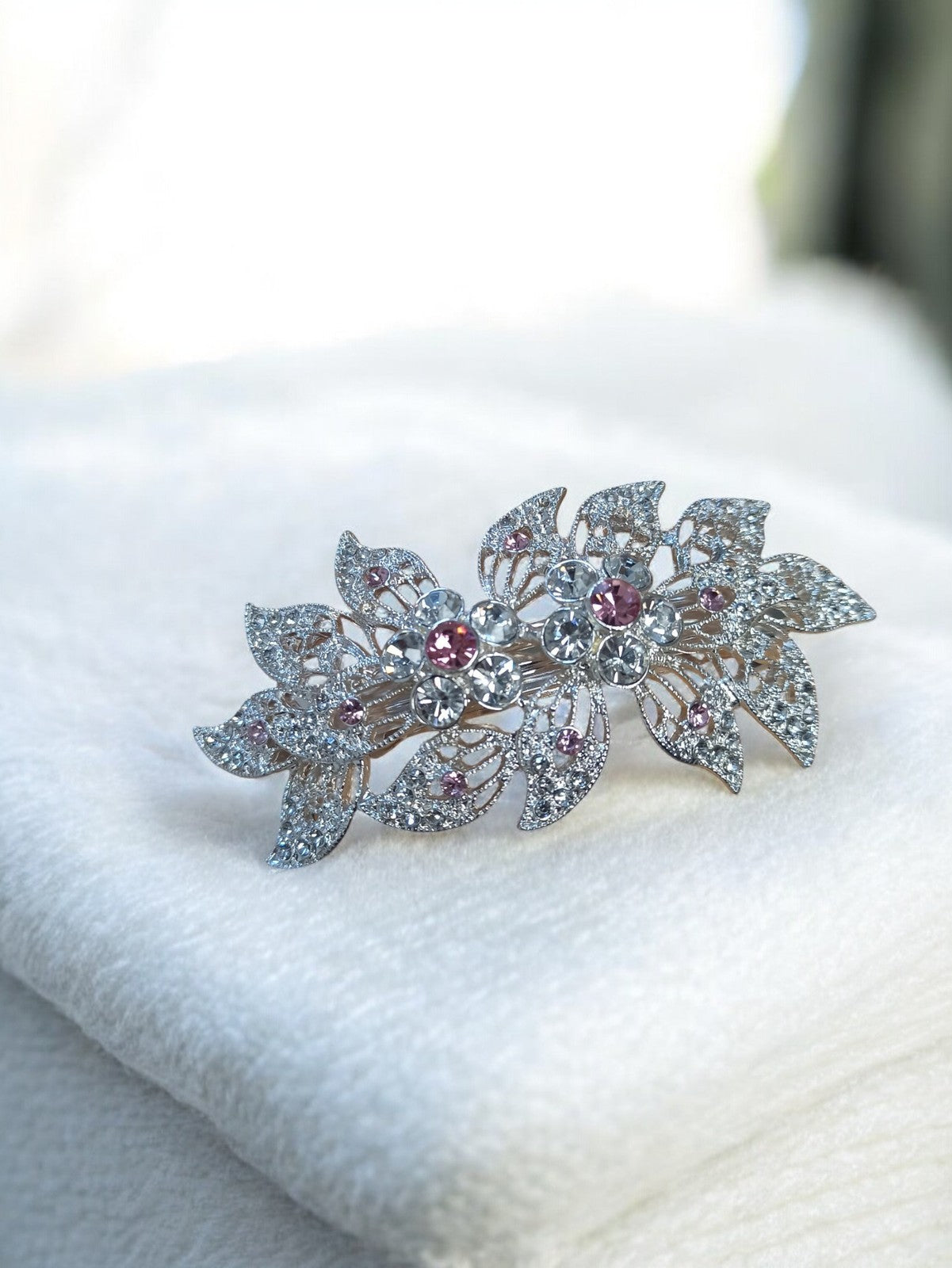 Barrette ancienne rétro argentée fleurs strass, accessoire cheveux vintage chic