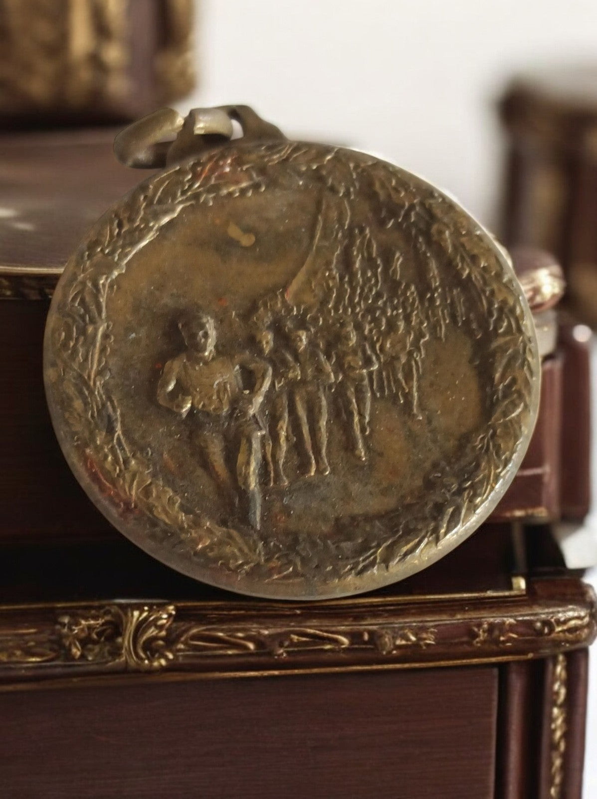 Médaille Marathon Vintage ancienne bronze relief coureurs collection sport
