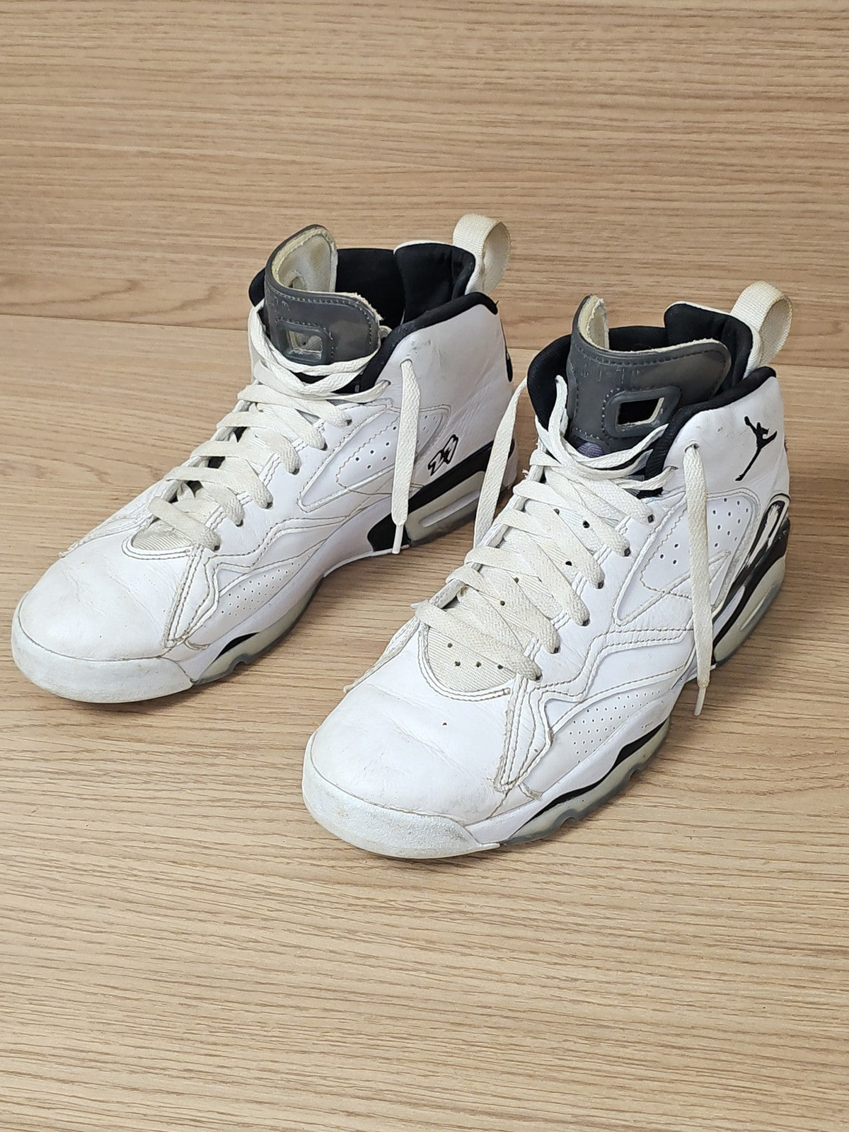 Baskets Nike Air Jordan MVP homme blanc noir pointure 42 sneakers sport occasion