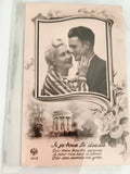 Carte postale ancienne amour couple années 40 photo sépia roses temple CPA