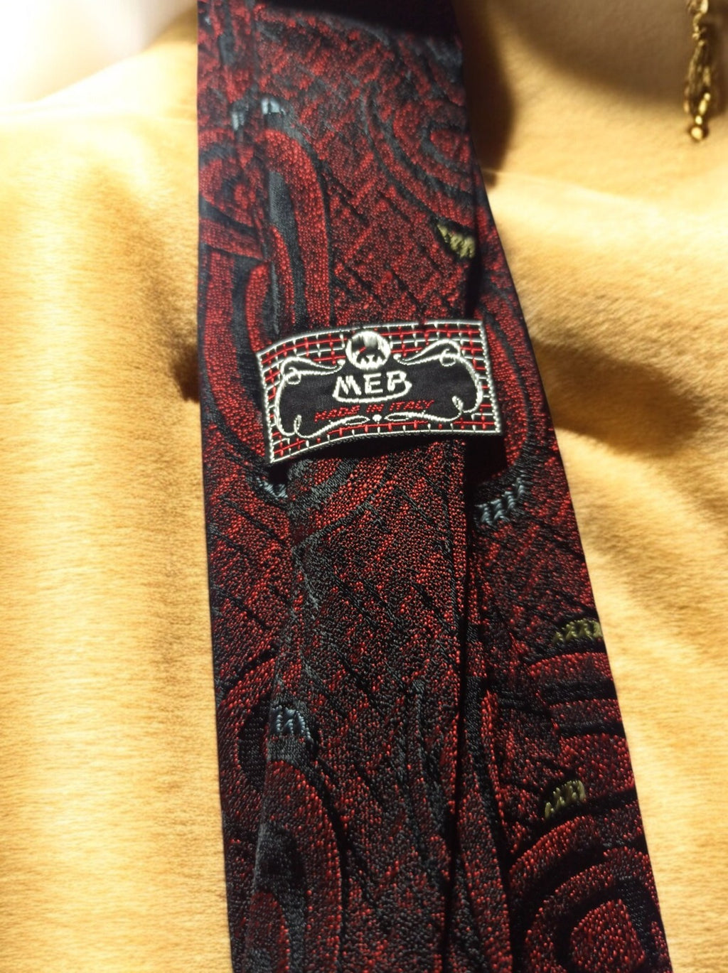 Cravate vintage Meb Italy motif cachemire rouge bordeaux classique homme
