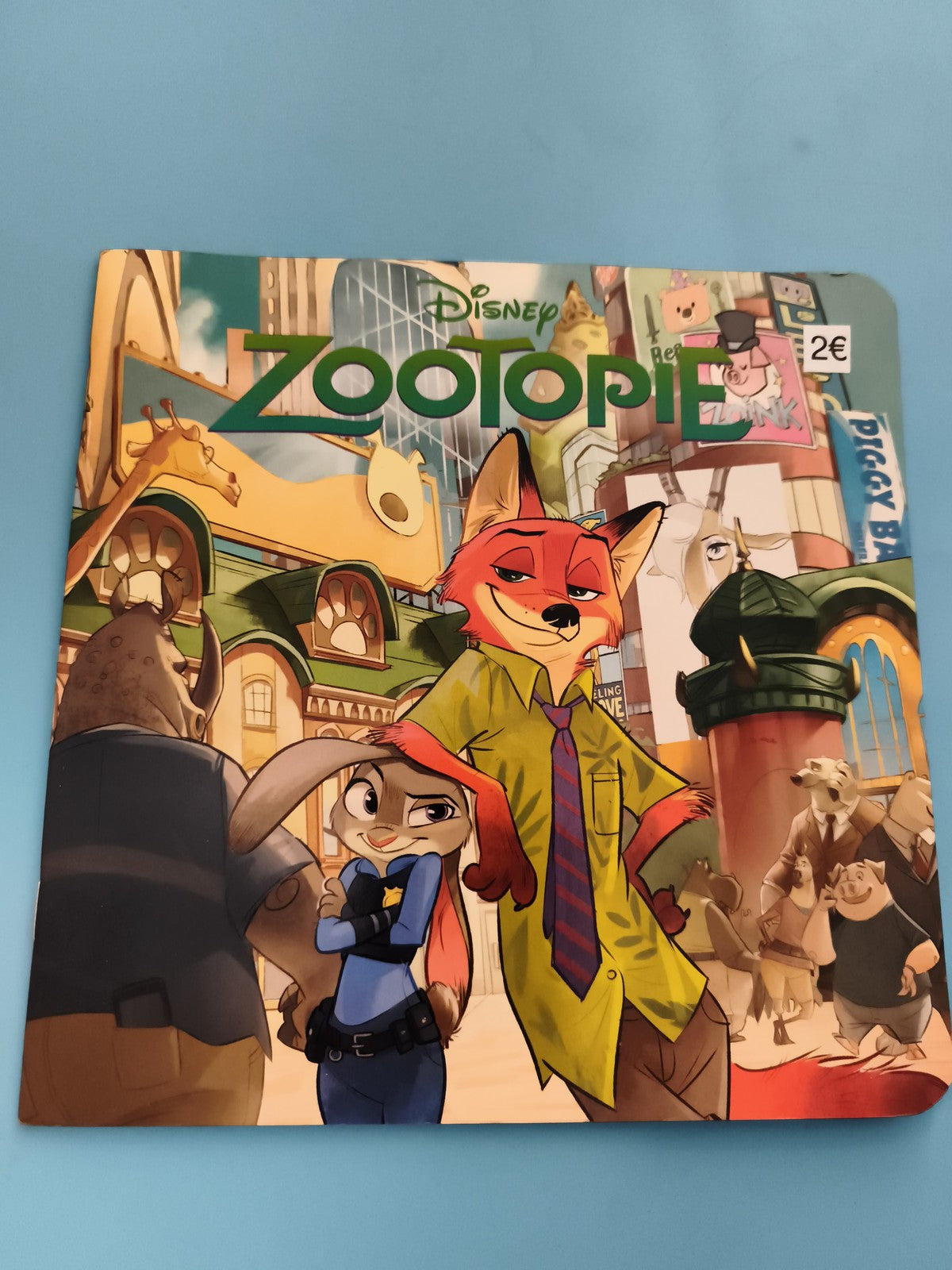 Livre enfant Disney Zootopie couverture cartonnée illustrée