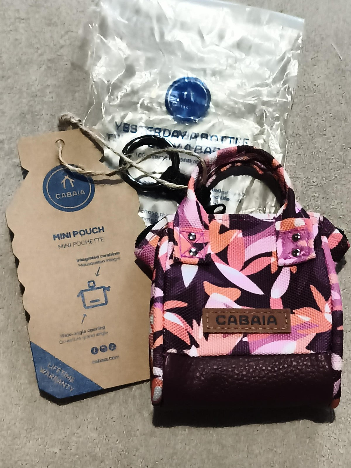 Mini pochette Cabaia motif floral violet rose neuf mini pouch collector