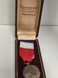 Médaille du travail ancienne République Française ruban tricolore avec écrin Lec