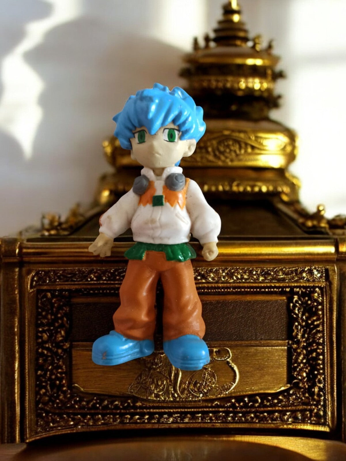 Figurine Beyblade Gashapon Japon, cheveux bleus, rare, vintage animé